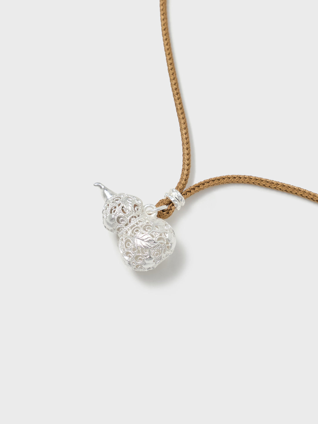 The Heritage Filigree Aroma Pendant - Silver